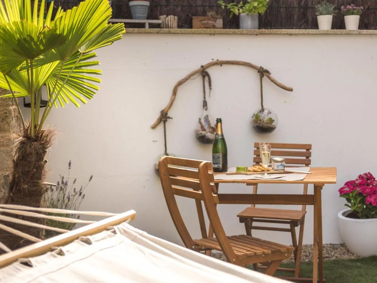 Apartment Les Terrasses De La Plage-2 By Interhome Quiberon