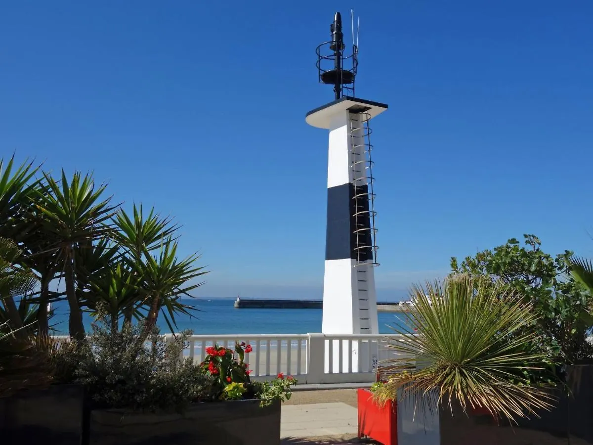 Apartment Les Terrasses De La Plage-2 By Interhome Quiberon